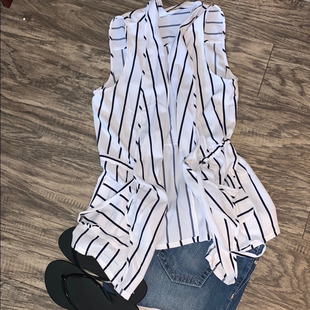 Maurice’s stripped vest ♥️